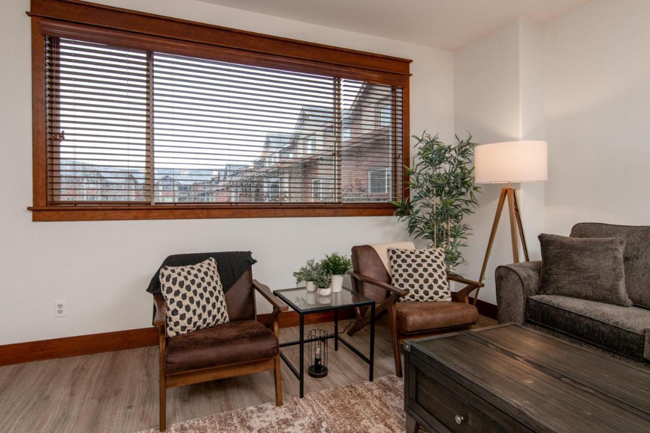 Modern Riverstone Condo With Grand Deck - Steps To Shops, Restaurants, Trails And River Coeur d'Alene Dış mekan fotoğraf