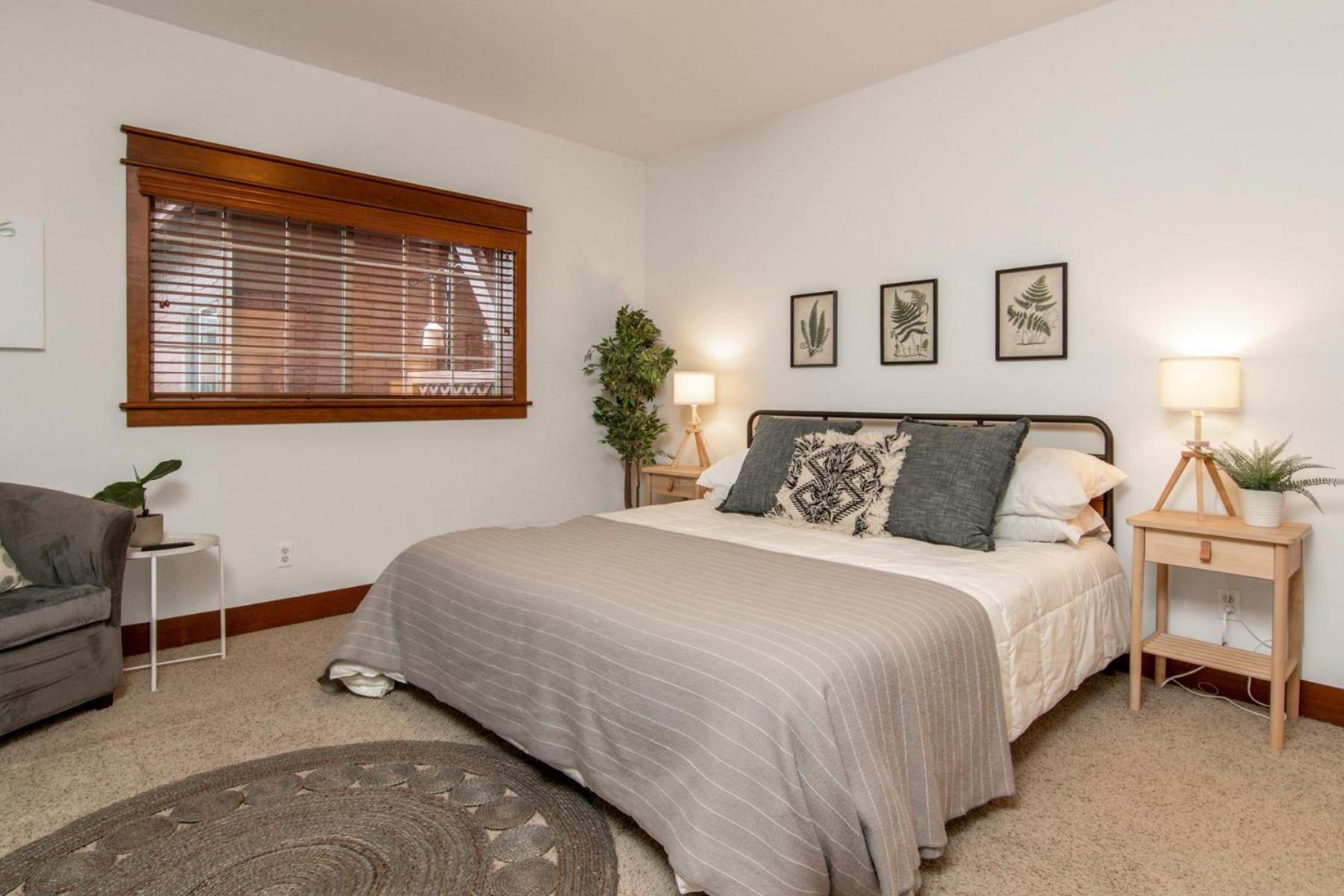 Modern Riverstone Condo With Grand Deck - Steps To Shops, Restaurants, Trails And River Coeur d'Alene Dış mekan fotoğraf